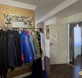 Casa, 4 rooms, 150 mp Bucuresti/Mosilor