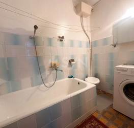 Casa, 4 rooms, 155 mp Bucuresti/Polona
