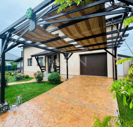 Casa, 4 rooms, 160 mp Dambovita/Centru