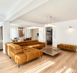 Casa, 4 rooms, 166 mp Bucuresti/Iancu Nicolae