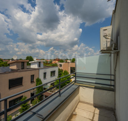 Casa, 4 rooms, 167 mp Bucuresti/Pipera