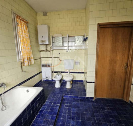 Casa, 4 rooms, 175 mp Brasov/Centru