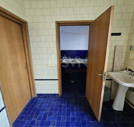 Casa, 4 rooms, 175 mp Brasov/Centru