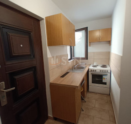 Casa, 4 rooms, 180 mp Bucuresti/Giulesti