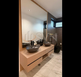 Casa, 4 rooms, 185 mp Ilfov/Centru