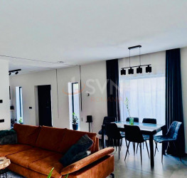 Casa, 4 rooms, 189 mp Bucuresti/Baneasa