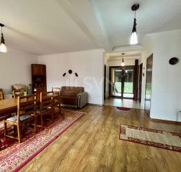 Casa, 4 rooms, 190 mp Dambovita/Centru