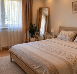 Casa, 4 rooms, 190 mp Bucuresti/Iancu Nicolae