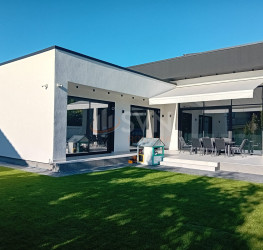 Casa, 4 rooms, 194 mp Ilfov/Corbeanca