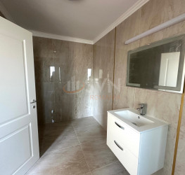 Casa, 4 rooms, 200 mp Ilfov/Tunari