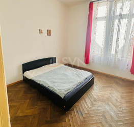 Casa, 4 rooms, 200 mp Bucuresti/Dacia