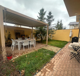 Casa, 4 rooms, 200 mp Bucuresti/Prelungirea Ghencea