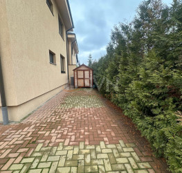 Casa, 4 rooms, 200 mp Bucuresti/Prelungirea Ghencea