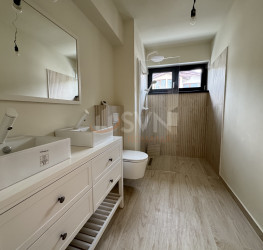 Casa, 4 rooms, 207 mp Bucuresti/Brancoveanu
