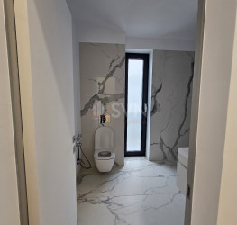 Casa, 4 rooms, 220 mp Bucuresti/Baneasa