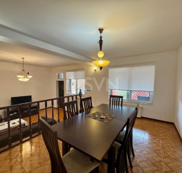 Casa, 4 rooms, 232 mp Bucuresti/Colentina