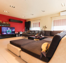 Casa, 4 rooms, 234 mp Ilfov/Bragadiru