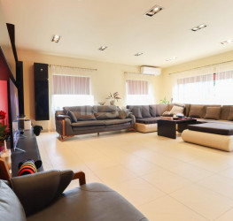 Casa, 4 rooms, 234 mp Ilfov/Bragadiru