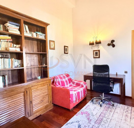 Casa, 4 rooms, 243.77 mp Bucuresti/Iancu Nicolae