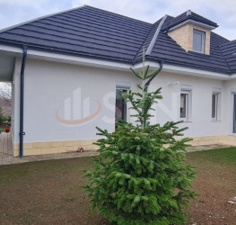 Casa, 4 rooms, 260 mp Ilfov/Balotesti