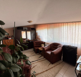 Casa, 4 rooms, 300 mp Bucuresti/Aviatiei