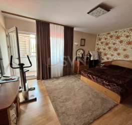 Casa, 4 rooms, 300 mp Bucuresti/Aviatiei