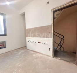Casa, 4 rooms, 335 mp Bucuresti/Domenii