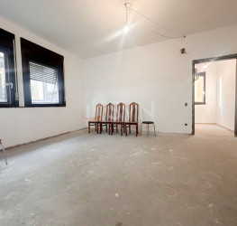 Casa, 4 rooms, 335 mp Bucuresti/Domenii