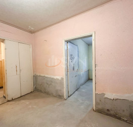 Casa, 4 rooms, 335 mp Bucuresti/Domenii