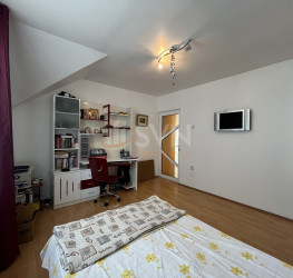Casa, 4 rooms, 80 mp Dambovita/Micro 2