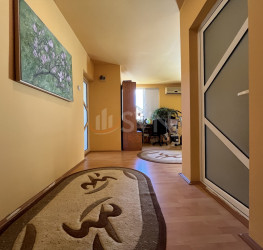 Casa, 4 rooms, 80 mp Dambovita/Micro 2