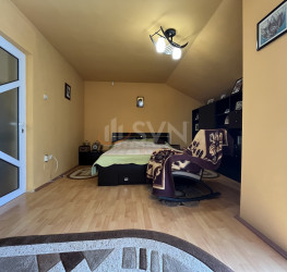 Casa, 4 rooms, 80 mp Dambovita/Micro 2
