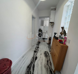 Casa, 4 rooms, 90 mp Bucuresti/Domenii