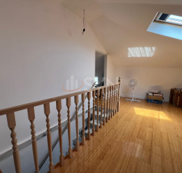 Casa, 4 rooms, 90 mp Bucuresti/Domenii