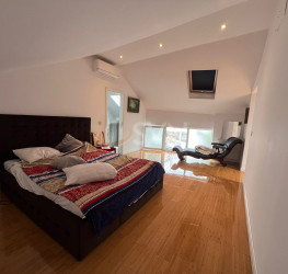 Casa, 4 rooms, 90 mp Bucuresti/Domenii