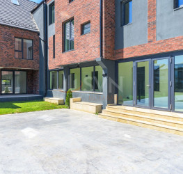 Casa, 4 rooms, 99.8 mp Ilfov/Tunari