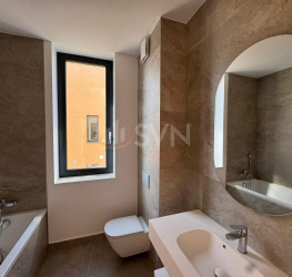 Casa, 4 rooms in Vile cu deschidere la lacul Grivita Bucuresti/Bucurestii Noi