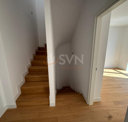 Casa, 4 rooms in Vile cu deschidere la lacul Grivita Bucuresti/Bucurestii Noi