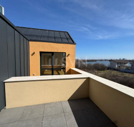 Casa, 4 rooms in Vile cu deschidere la lacul Grivita Bucuresti/Bucurestii Noi