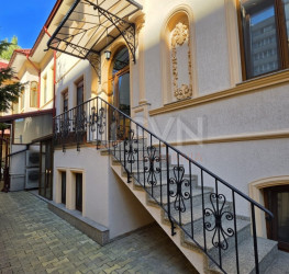 Casa, 5 camere, 123 mp Bucuresti/Victoriei