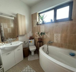 Casa, 5 camere, 125 mp Bucuresti/Parcul Circului