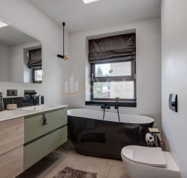 Casa, 5 camere, 130 mp Bucuresti/Primaverii