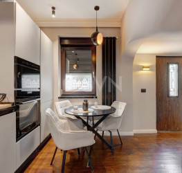 Casa, 5 camere, 130 mp Bucuresti/Primaverii