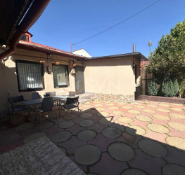 Casa, 5 camere, 131 mp Bucuresti/Aviatiei