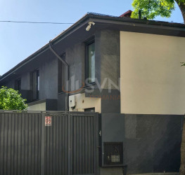 Casa, 5 camere, 135 mp Bucuresti/Dacia