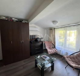 Casa, 5 camere, 135 mp Bucuresti/P-ta Unirii
