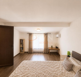 Casa, 5 camere, 135 mp Bucuresti/P-ta Unirii