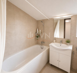 Casa, 5 camere, 135 mp Bucuresti/P-ta Unirii