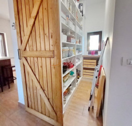 Casa, 5 camere, 140 mp Brasov/Centru