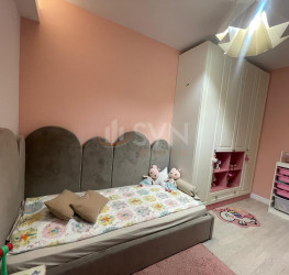 Casa, 5 camere, 145 mp Bucuresti/Lacul Tei